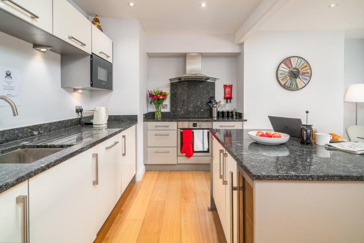 Castle Properties:Eton-The College Windsor Esterno foto
