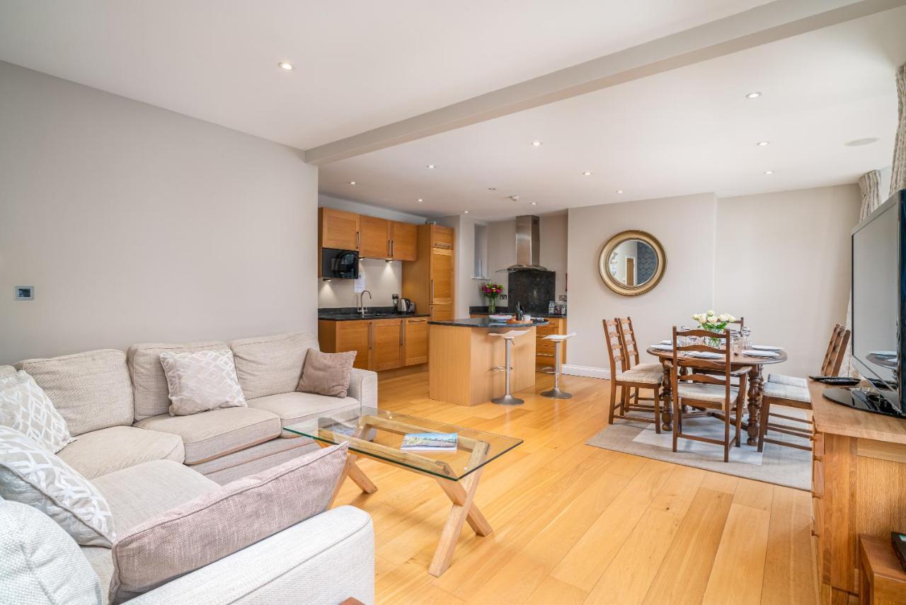 Castle Properties:Eton-The College Windsor Esterno foto