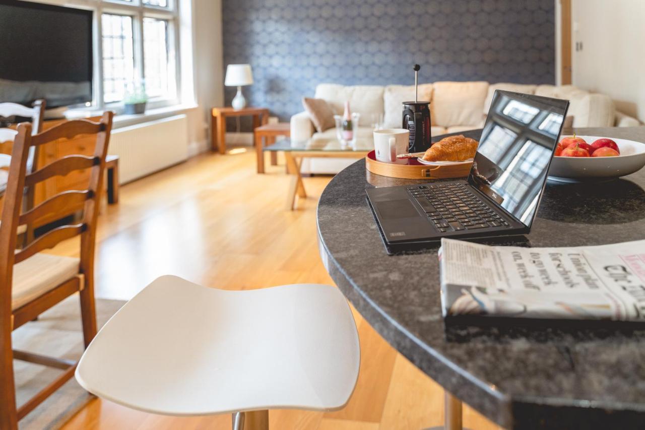 Castle Properties:Eton-The College Windsor Esterno foto