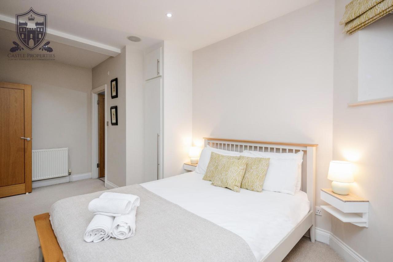 Castle Properties:Eton-The College Windsor Esterno foto
