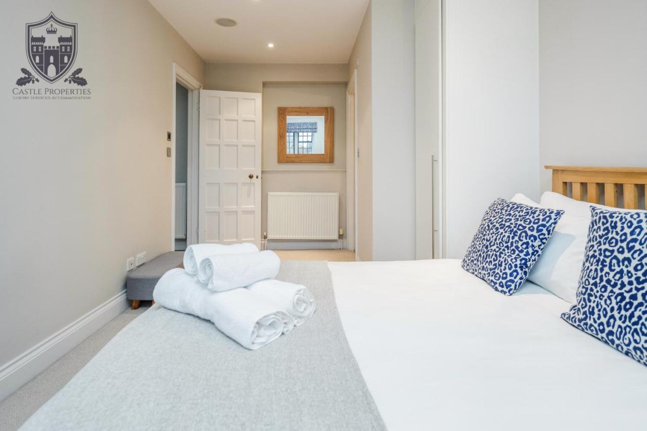 Castle Properties:Eton-The College Windsor Esterno foto