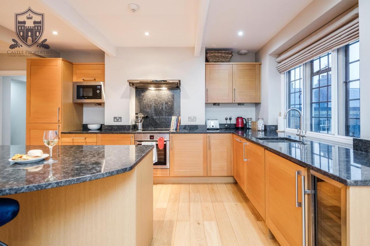 Castle Properties:Eton-The College Windsor Esterno foto